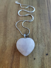 Load image into Gallery viewer, Rose Quartz Heart Necklace